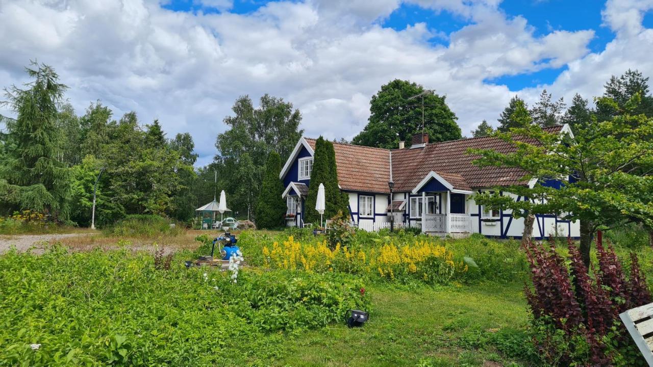 Villa Luna Breakfast Hotel Killeberg Екстериор снимка