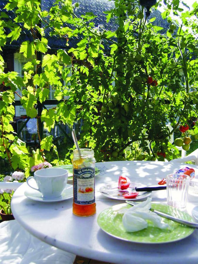 Villa Luna Breakfast Hotel Killeberg Екстериор снимка